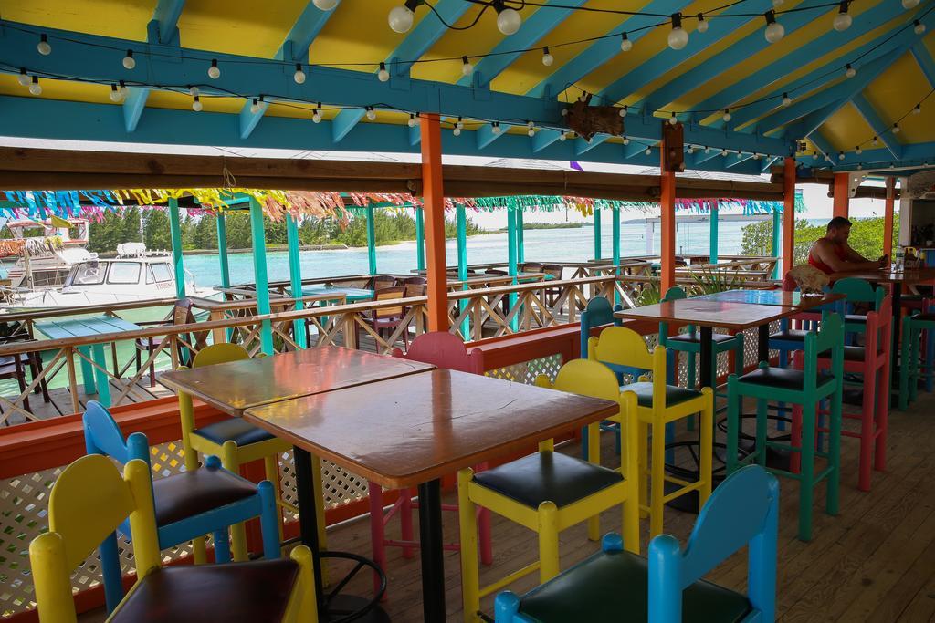 Graham's Place Guanaja Bagian luar foto