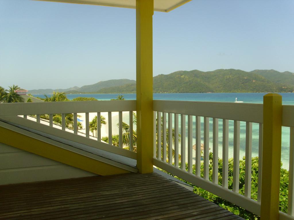 Graham's Place Guanaja Ruang foto