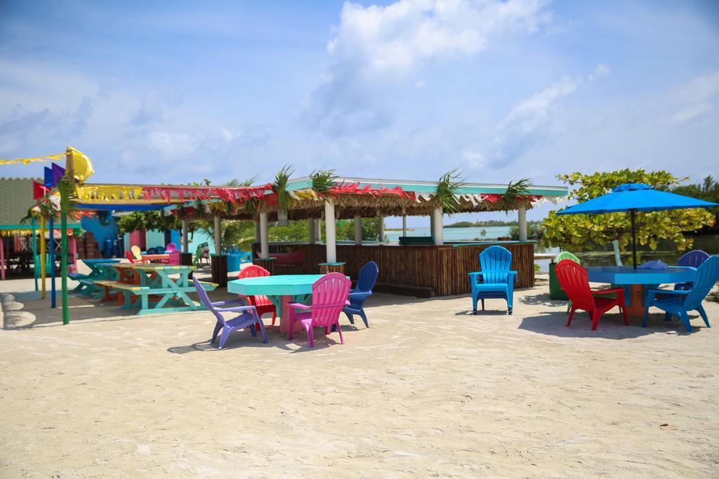 Graham's Place Guanaja Bagian luar foto